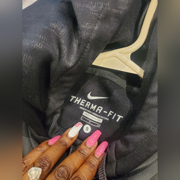 Womens Nike Therma-Fit Sweater - Picture 2 of 2